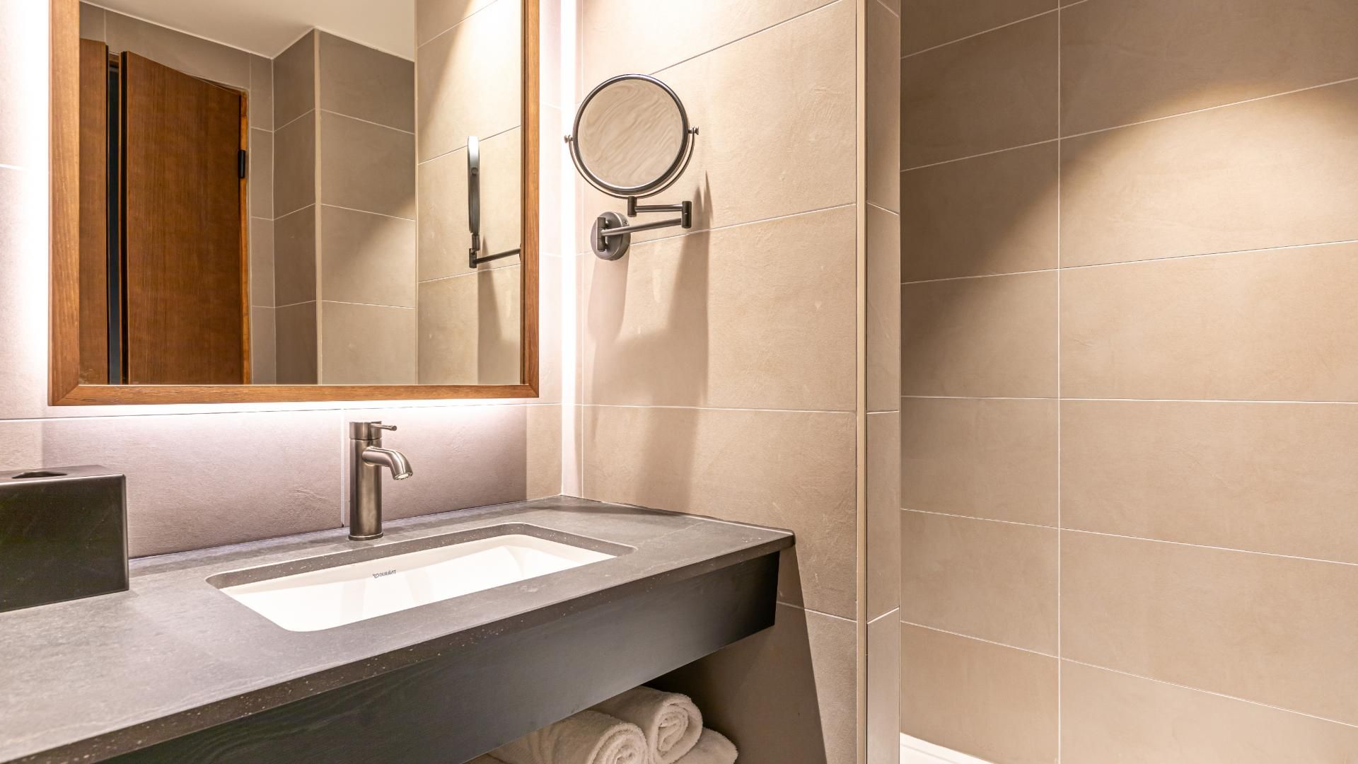 Le Bellune - Bathroom
