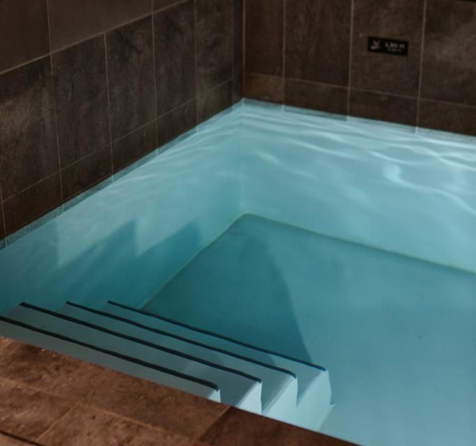 Le Bellune Hotel Paris - spa with indoor pool and steam room