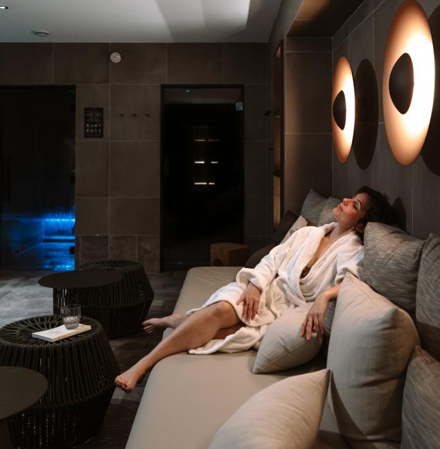 Le Bellune Hotel Paris - spa with indoor pool & steam room